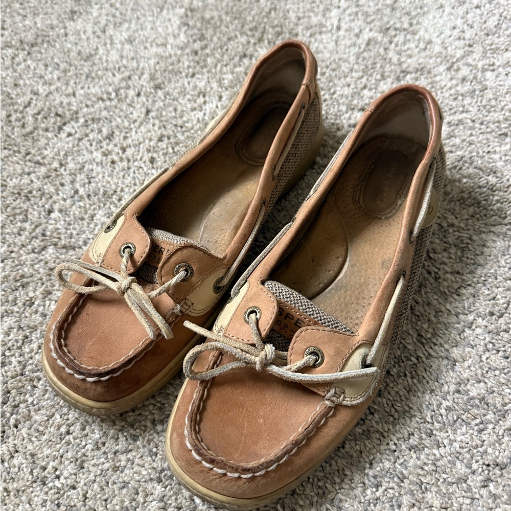 Sperry • Boat Shoes